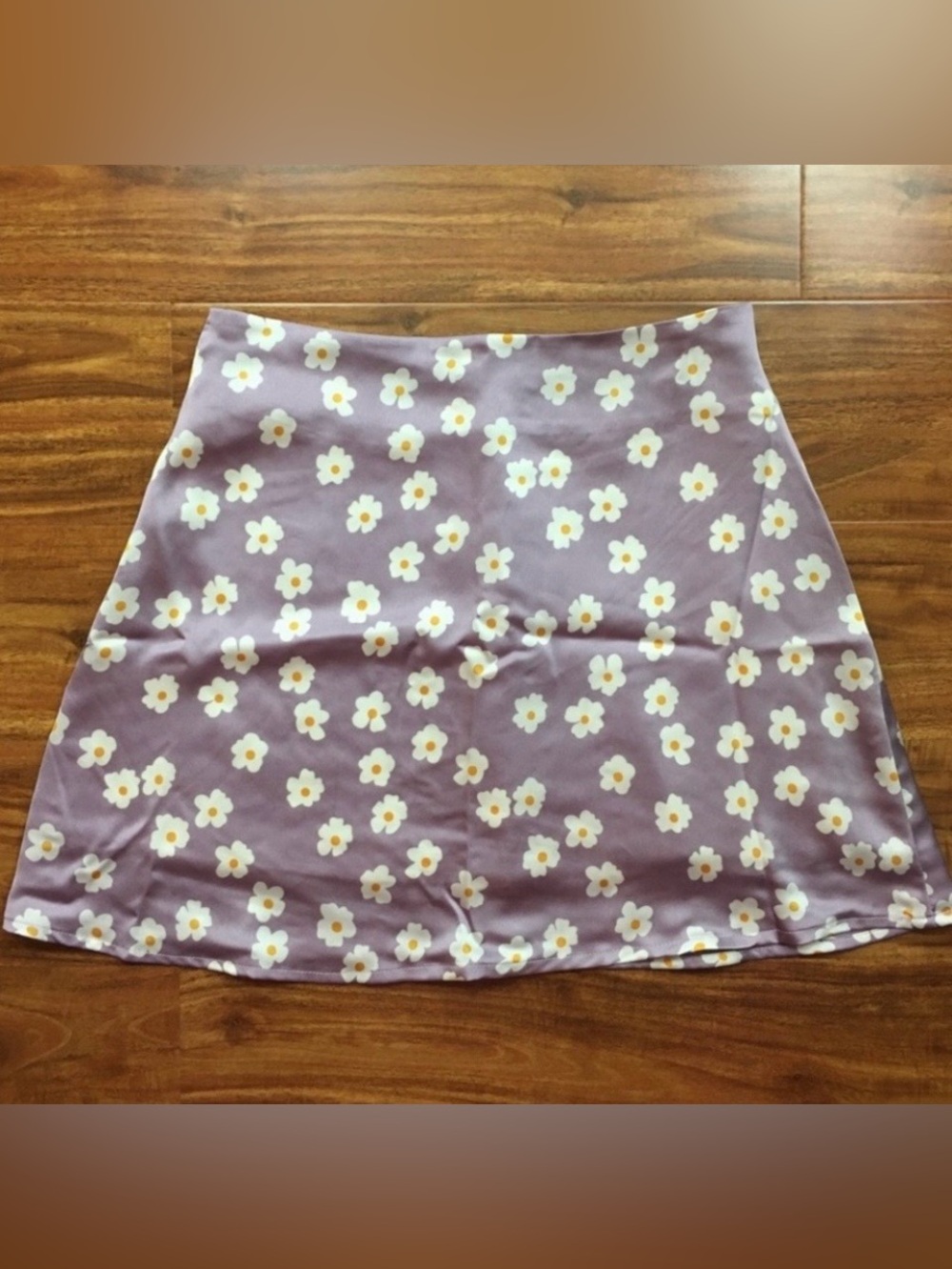 Amazon Womens Purple White Mod Floral Satin Mini Skirt Size Small Cottagecore